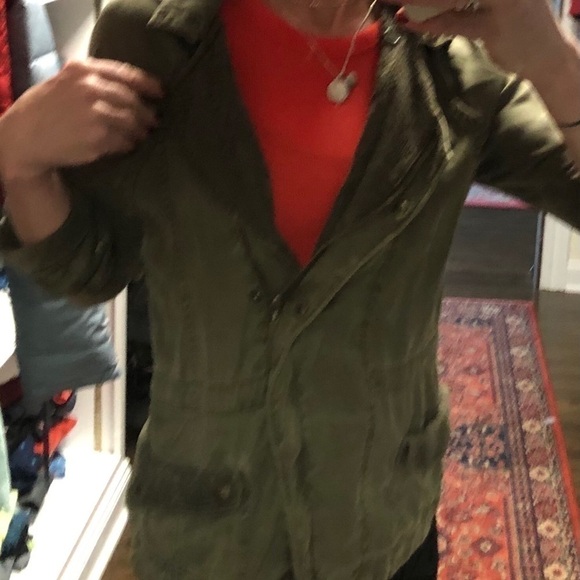 Women’s light weight utility jacket - Picture 11 of 11